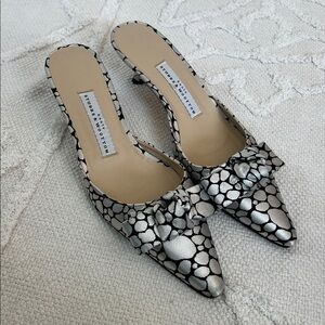 Stubbs & Wootton silver Patterned kitten heels size 8 with bow